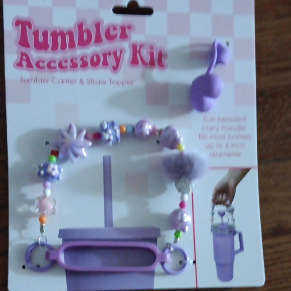 Tumbler Accessory Kit with Choice Of Pink Or Purple Charms NWT - Picture 3 of 10
